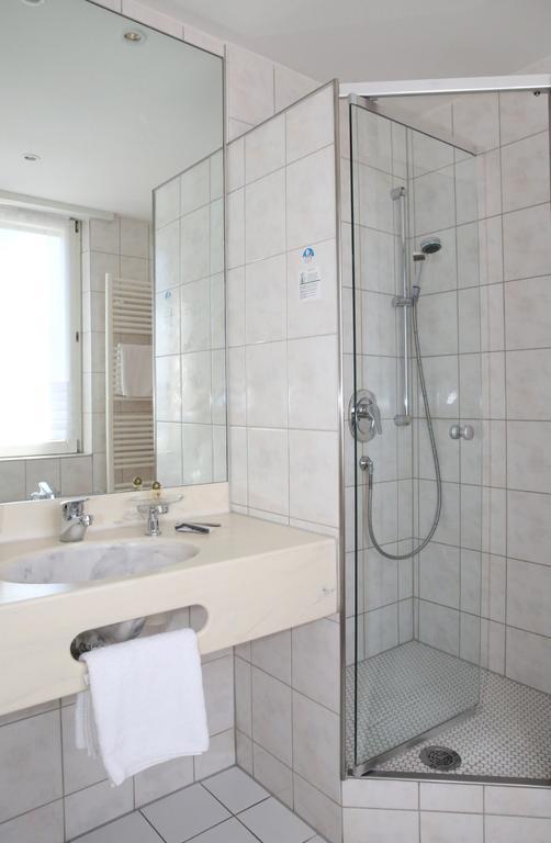Hotel Zum Weissen Roessel Walldorf  Camera foto